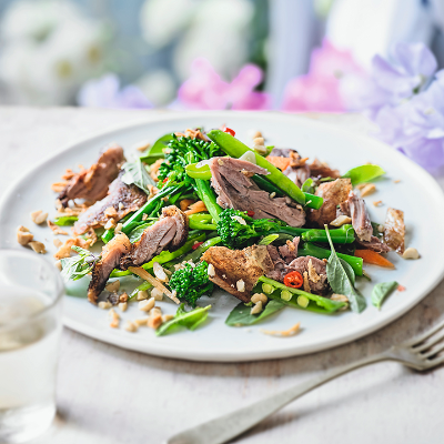 vietnamese-steak-with-asparagus-and-watercress